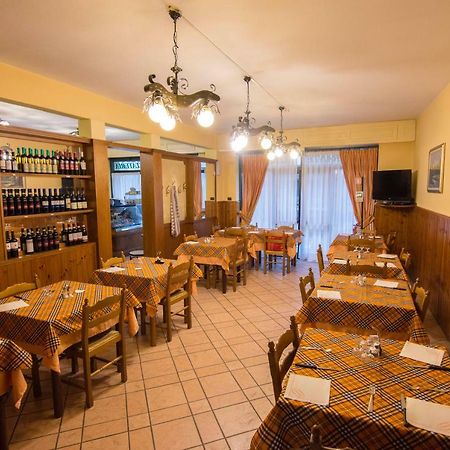 Hôtel Cantarana à Sesta Godano Extérieur photo